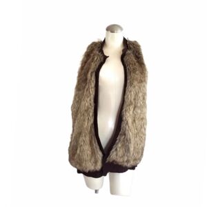 3/$25 Kate & Mallory Size XS Faux Fur Vest